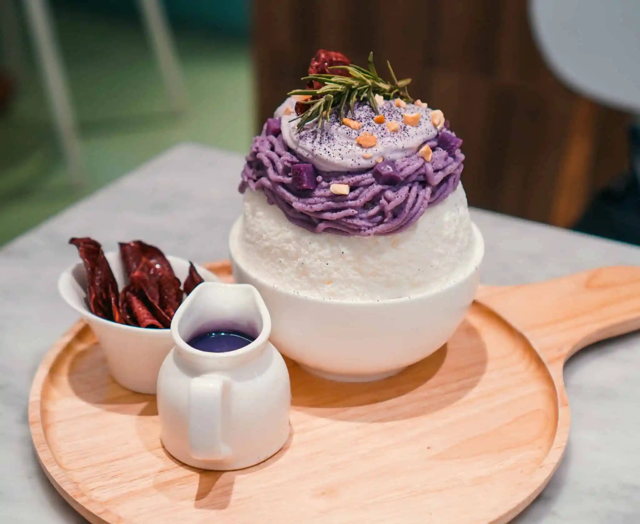 Pictuer of a taro bingsu.